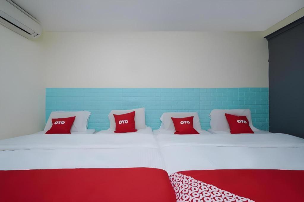 Oyo 89717 Budget Star Hotel Куала-Лумпур Екстер'єр фото