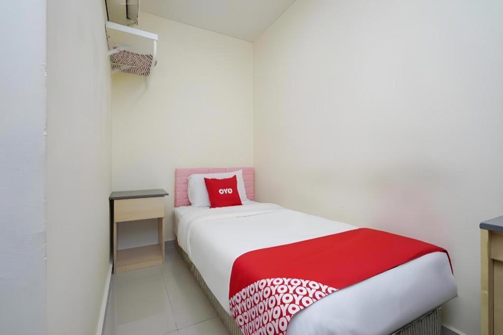 Oyo 89717 Budget Star Hotel Куала-Лумпур Екстер'єр фото